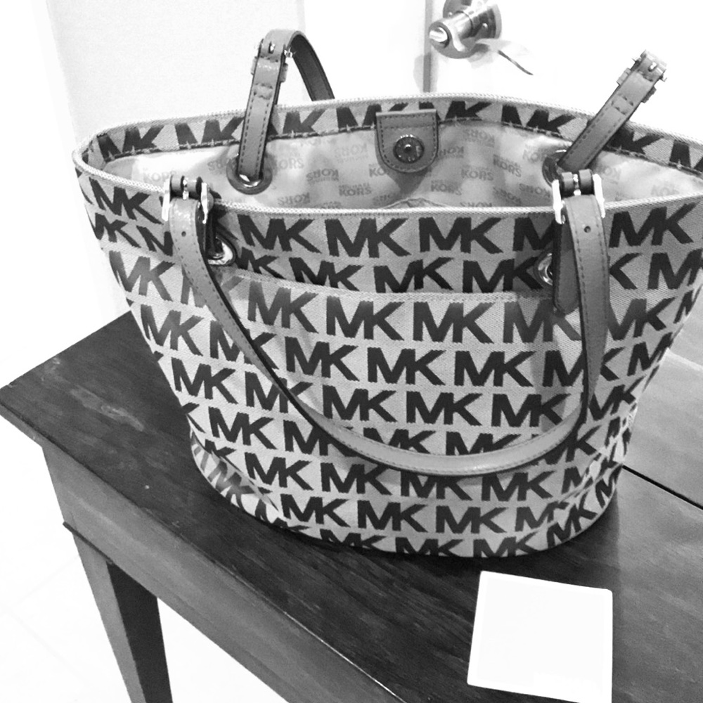 Michael Kors purse